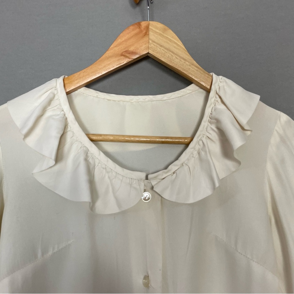 Vintage Blouse Ruffle Neckline Cuffs FLAWS Off-White‎ Cream Button-Up Top Twee - Picture 3 of 13